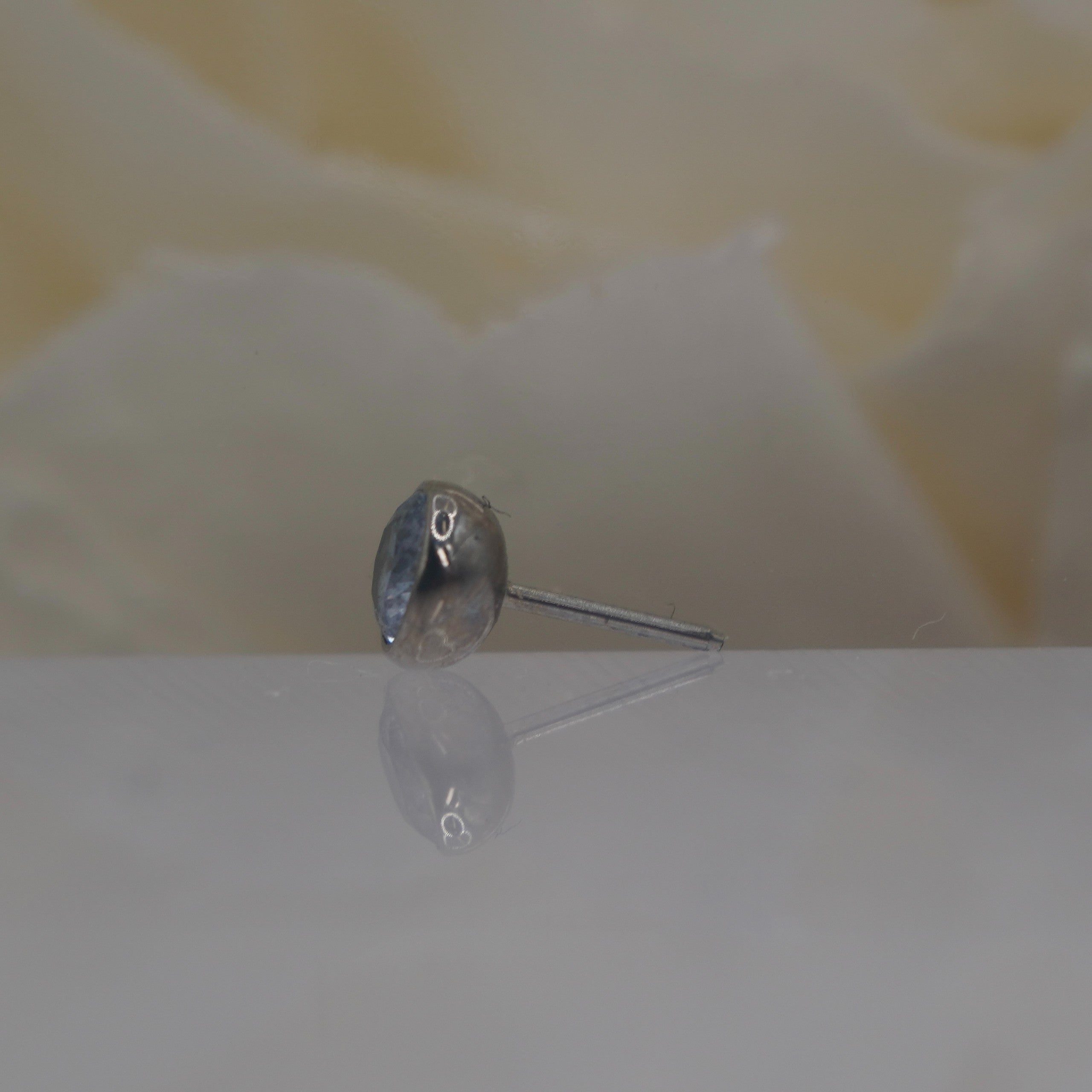 Round Bezel - Alexandrite Crystal
