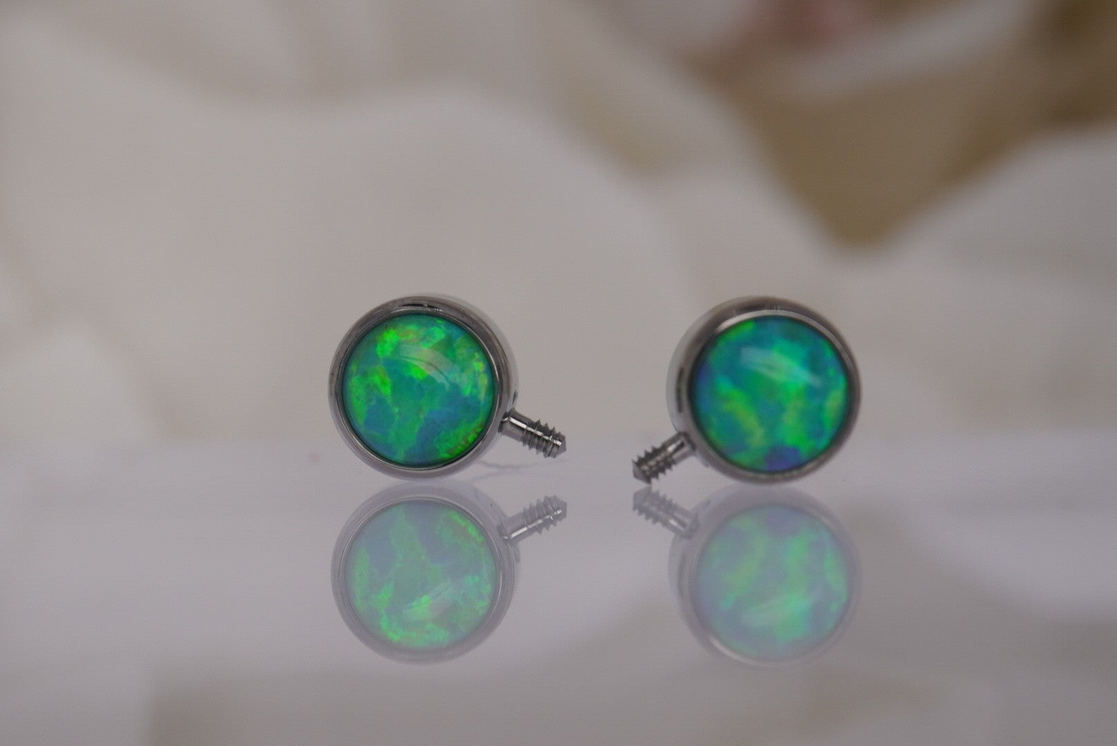 Side Facing 14g Bezel-set Opals