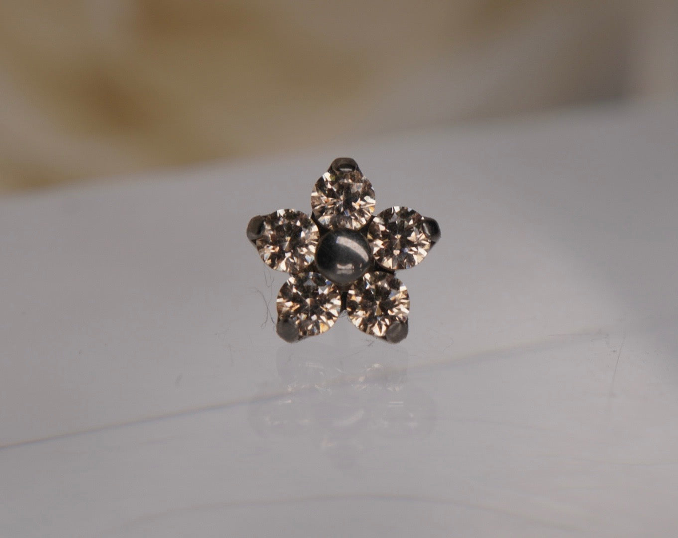5-Petal Flower (Champagne)