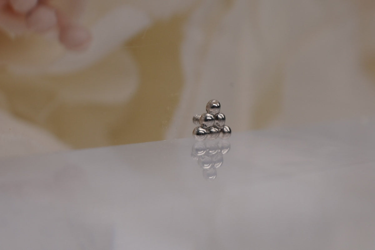 Six Bead Triangle angled view