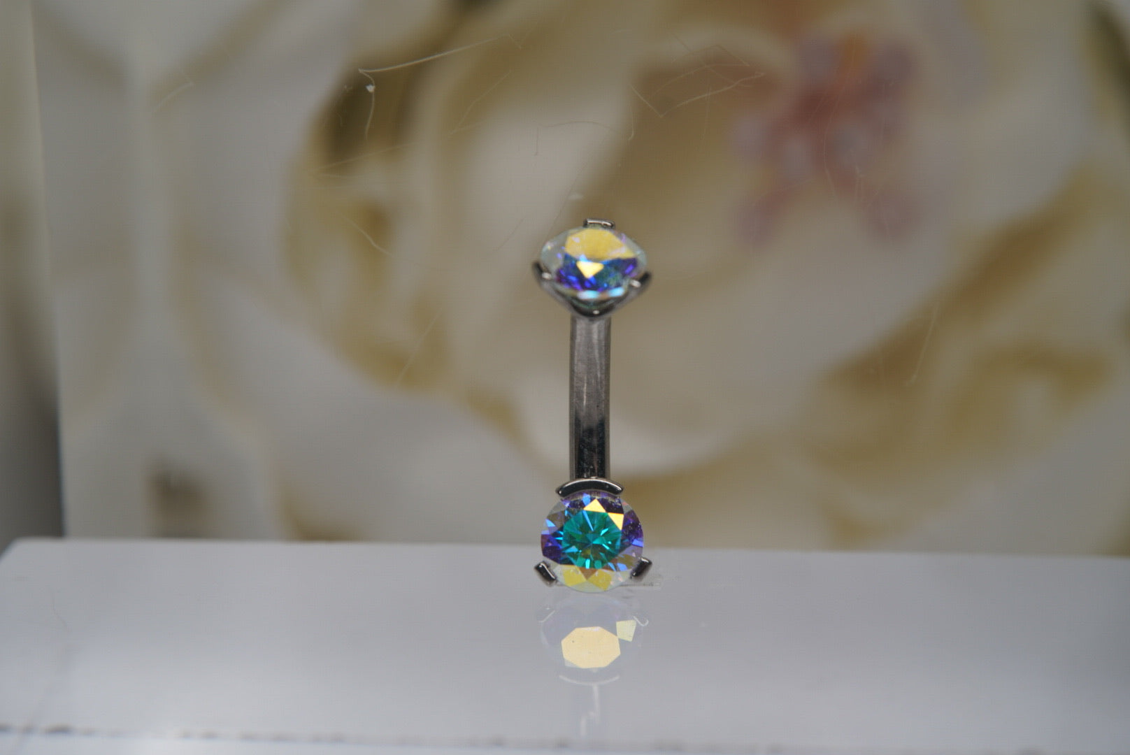 Aurora Borealis Crystal Navel in a Prong Setting (4mm/4mm)