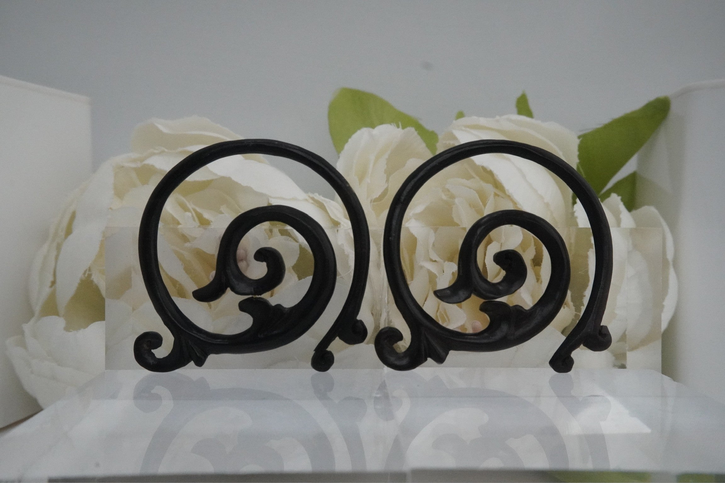 Black Filigree Spiral Hangers - 8g
