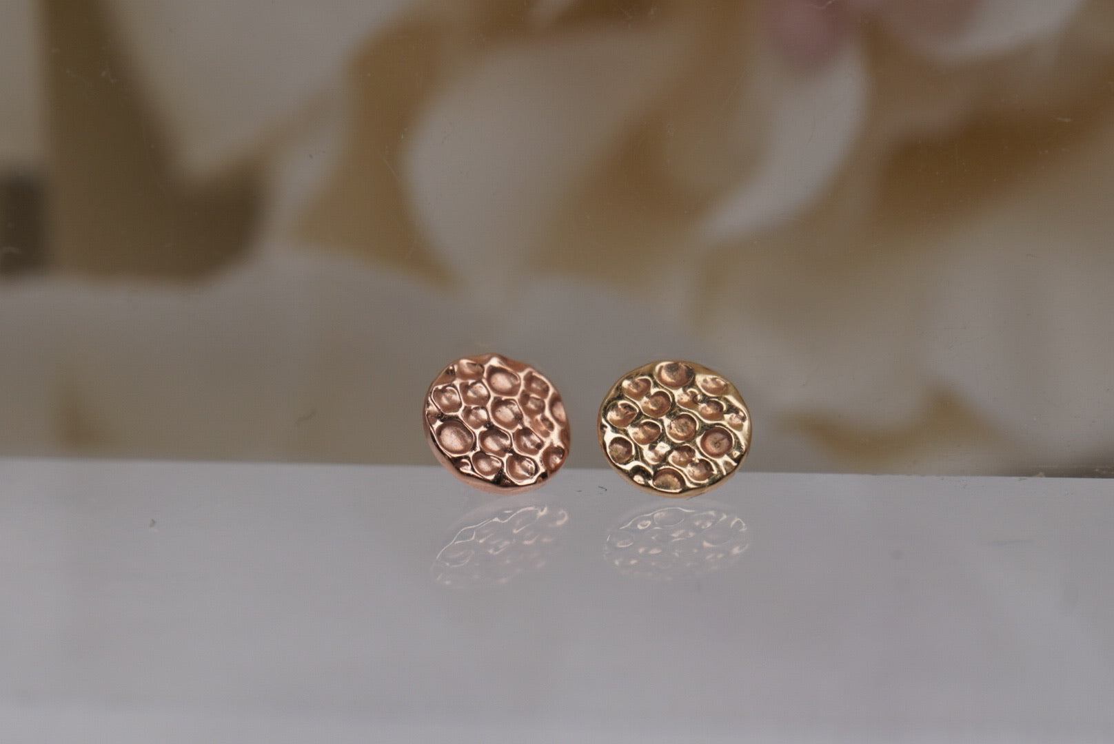 4mm Gold Hammered Disc