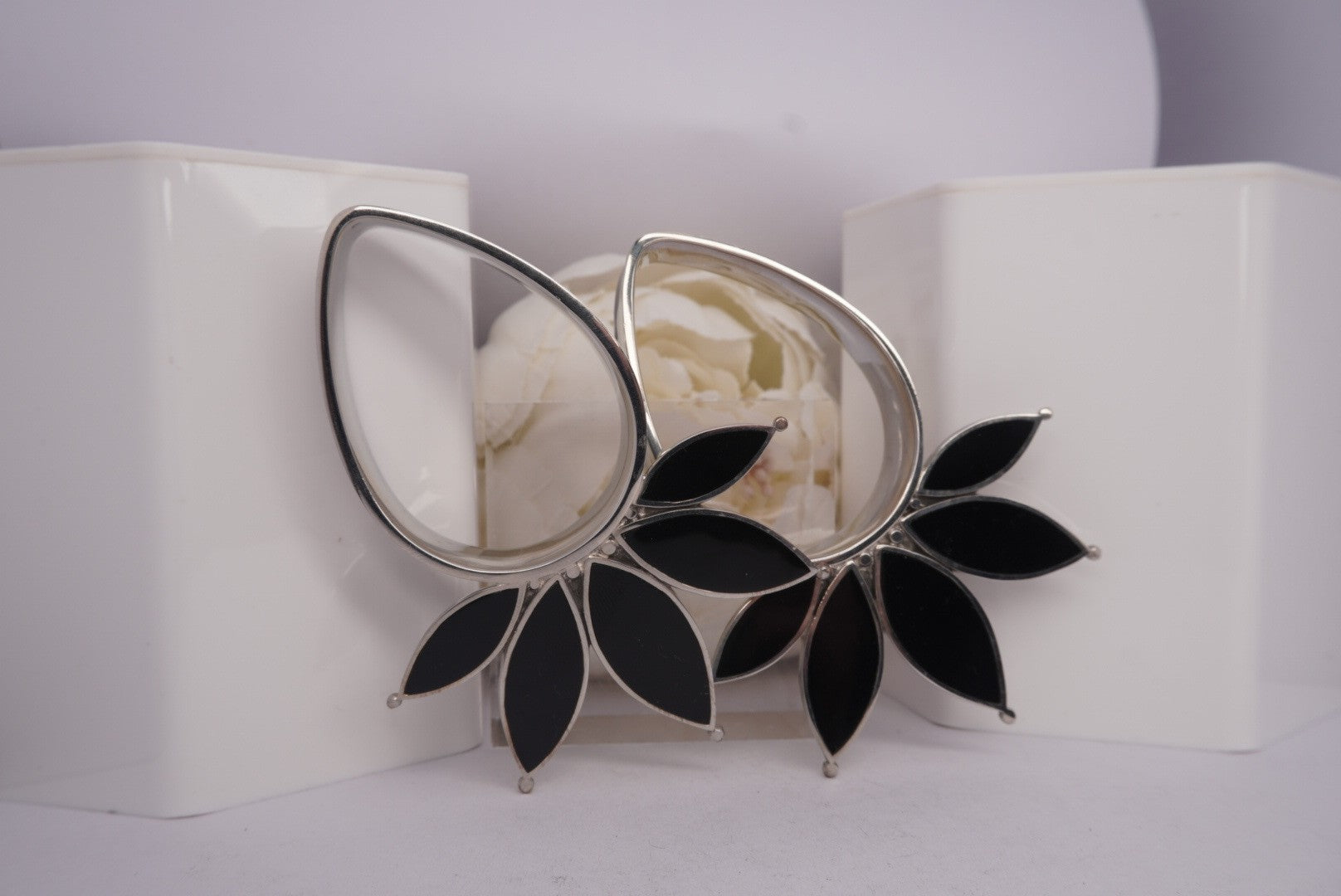 1 3/4" Marquise- White Gold Plated & Onyx