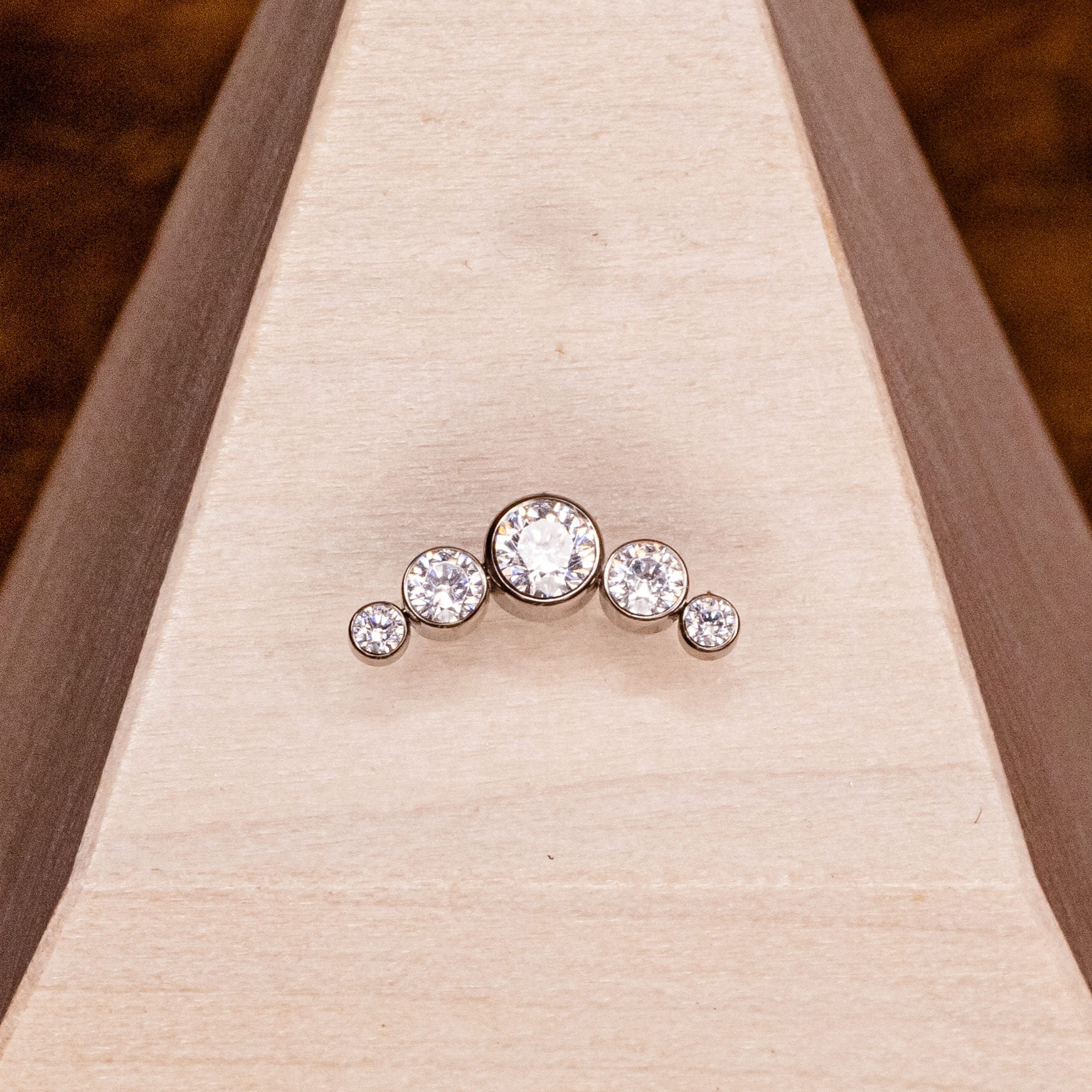 Bezel Prium- Large (White)