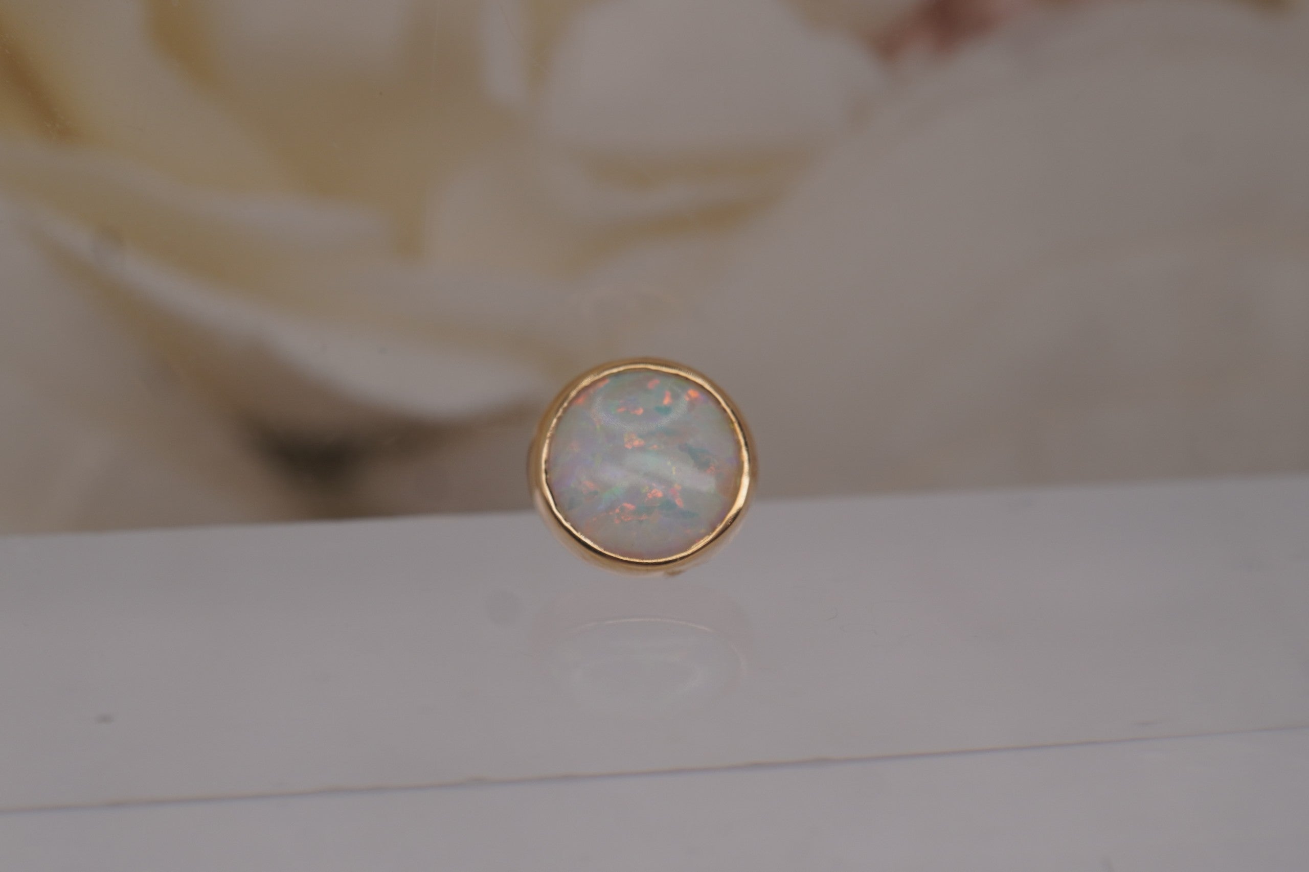 White Faux-pal Cabochon