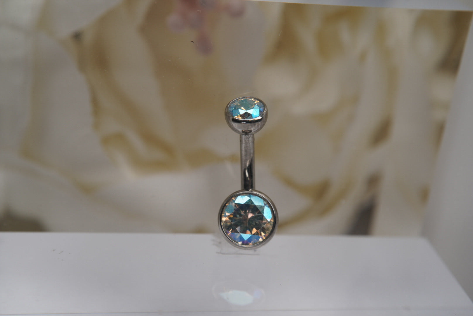 Paradise Shimmer Crystal Navel in a Bezel Setting (4mm/6mm)