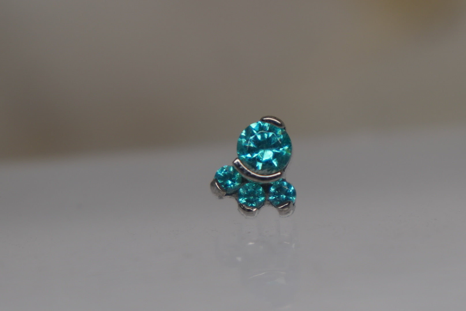 Carina (Mint Green)