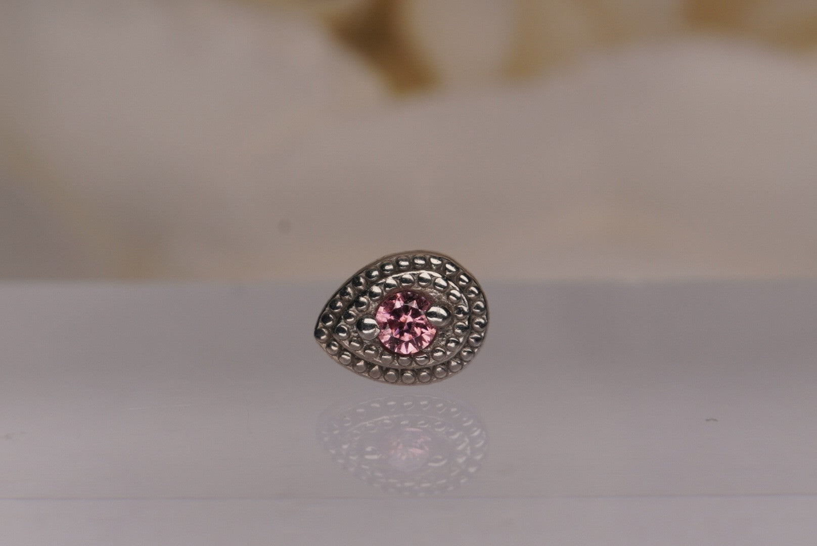 Pear Milgrain in White Gold