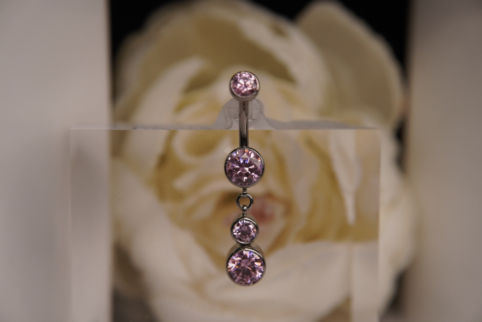 Navel Dangle in a Bezel Setting (6mm/4mm/6mm)