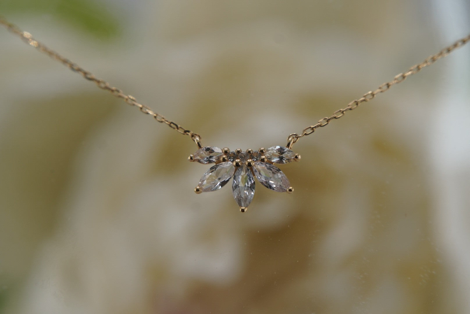 Valentina Necklace with WHITE SAPPHIRES in Yellow Gold