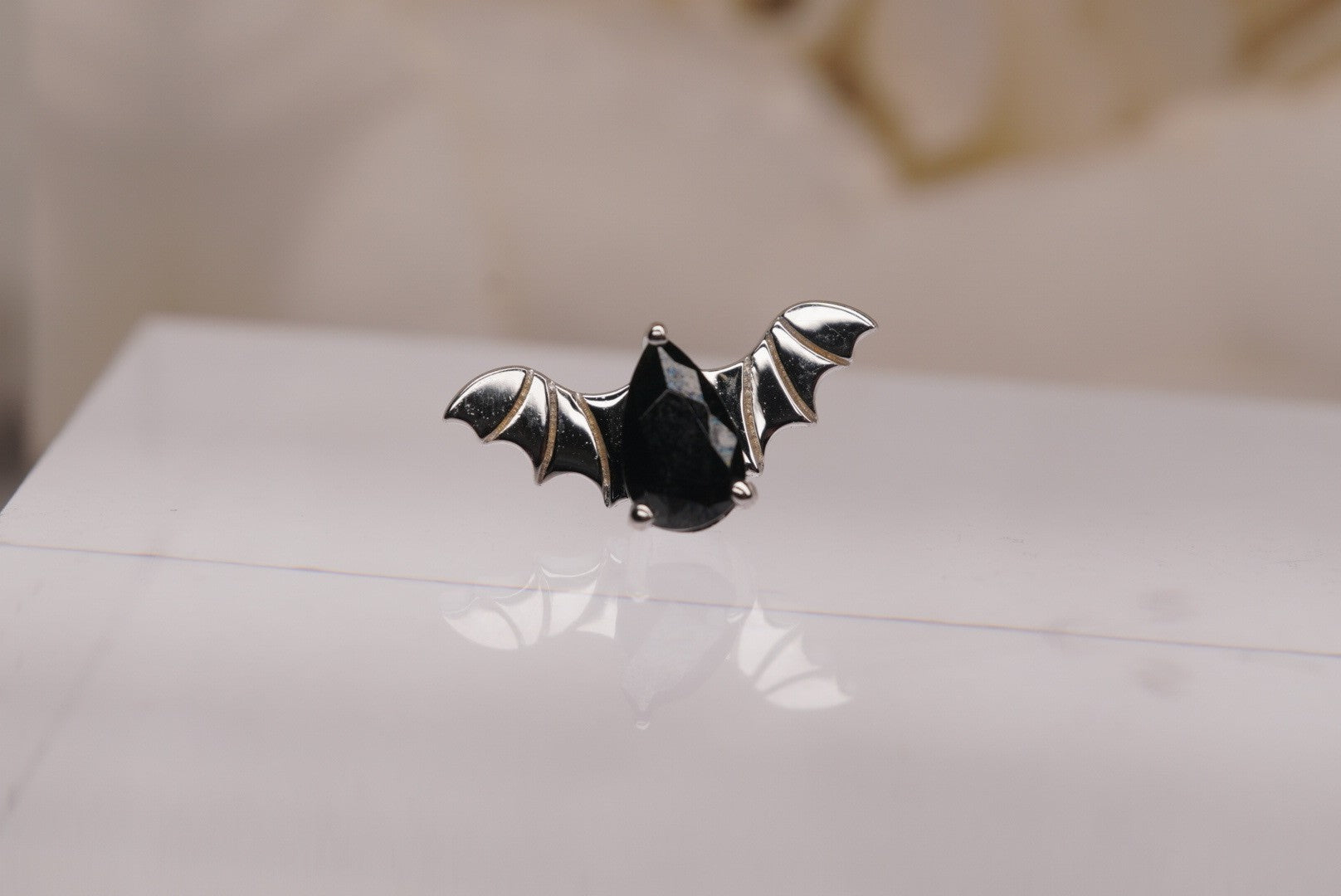 Junipurr Bat