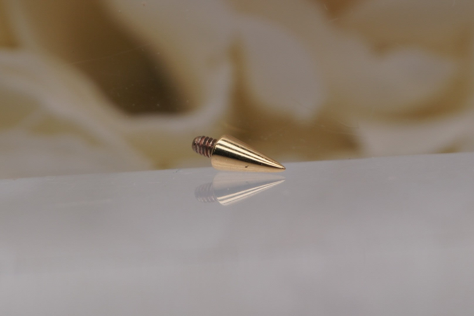 Long Spike in 12/14g Yellow Gold 3mm
