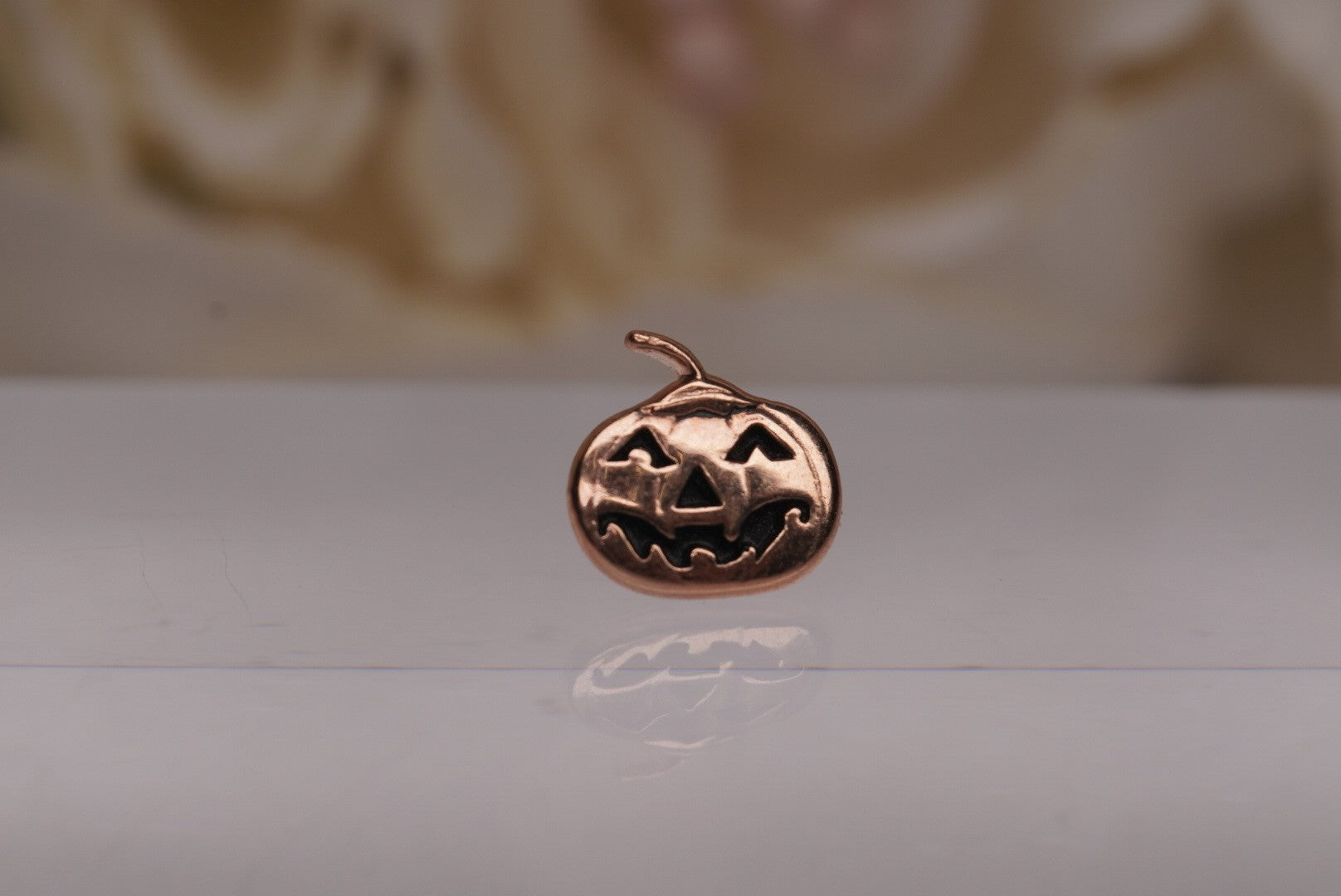 Pumpkin Head in Gold