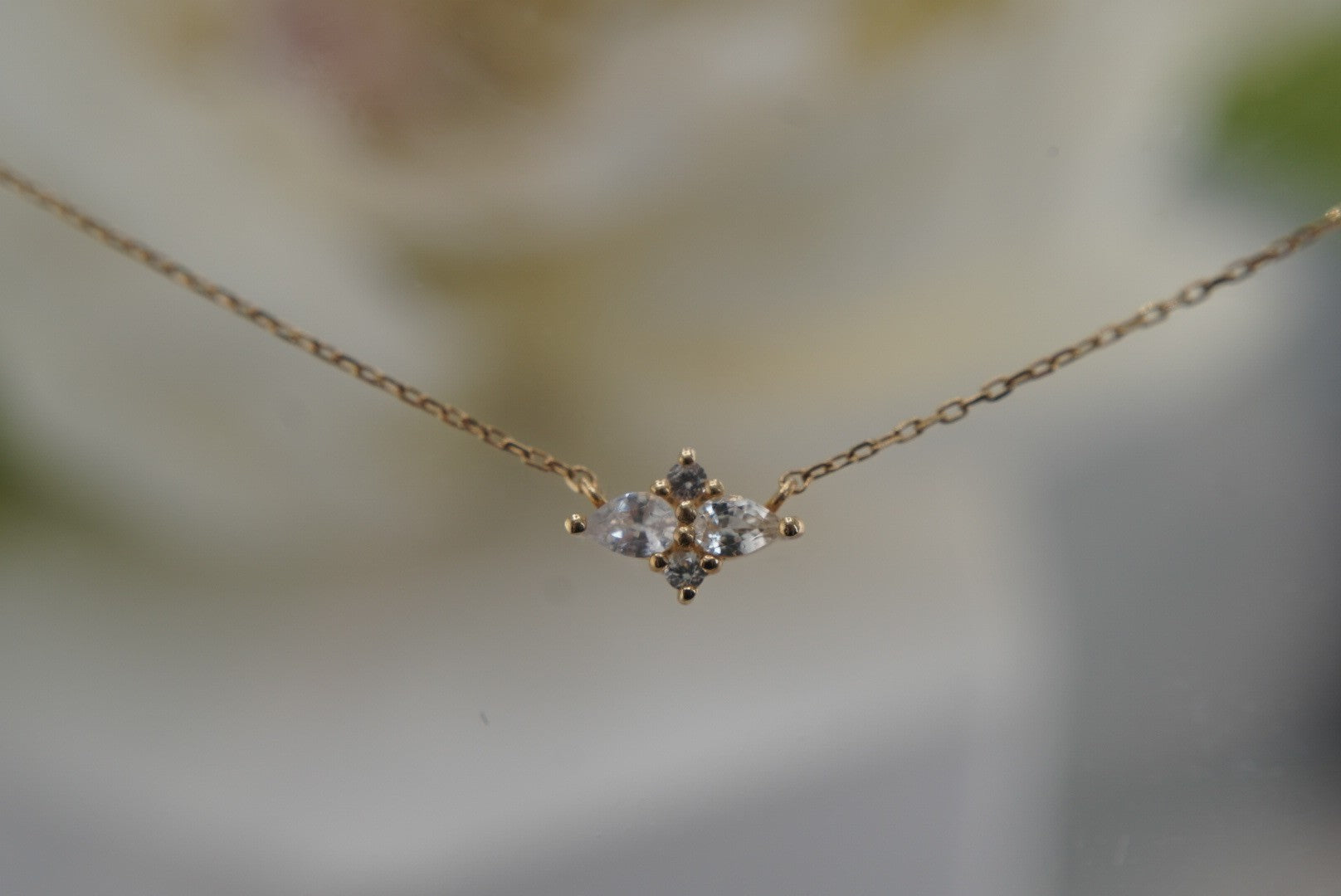 Elysian Necklace with WHITE SAPPHIRES in Yellow Gold