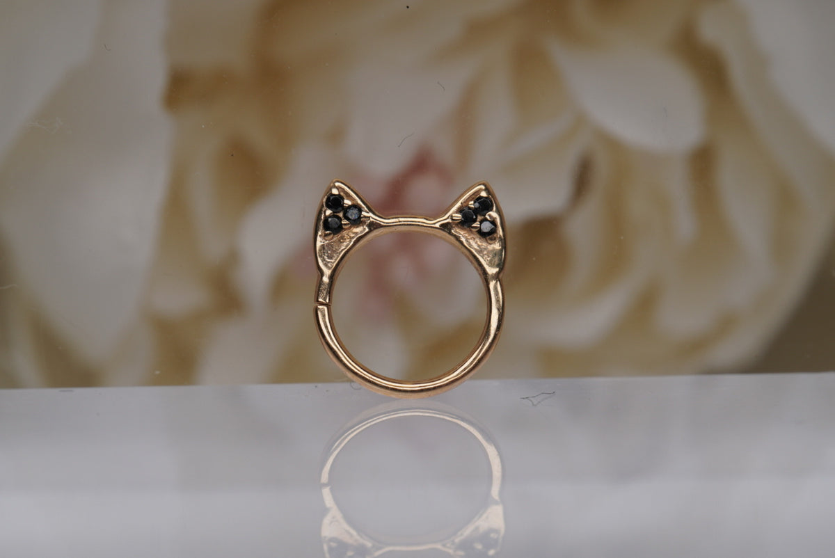 Meow Ring in Yellow Gold with Black Crystals front