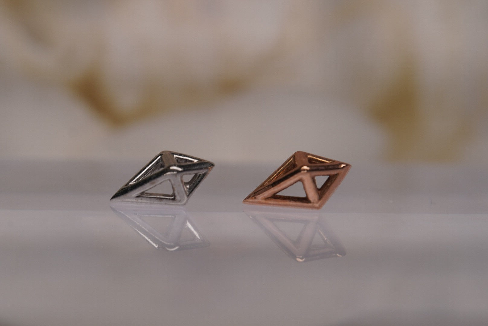 Diamond Cube in Gold