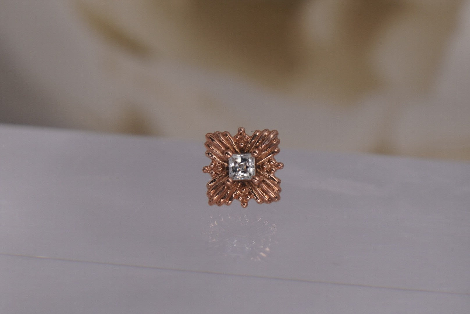 Naomi in Rose Gold
