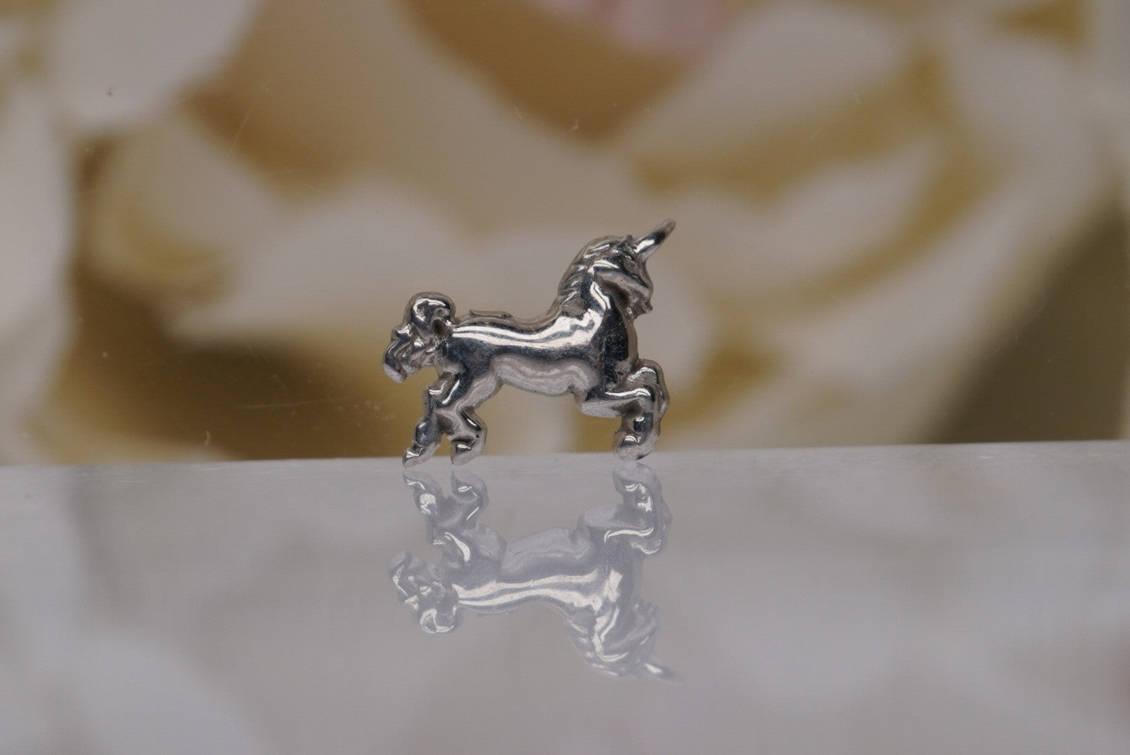 Unicorn in Gold-16g