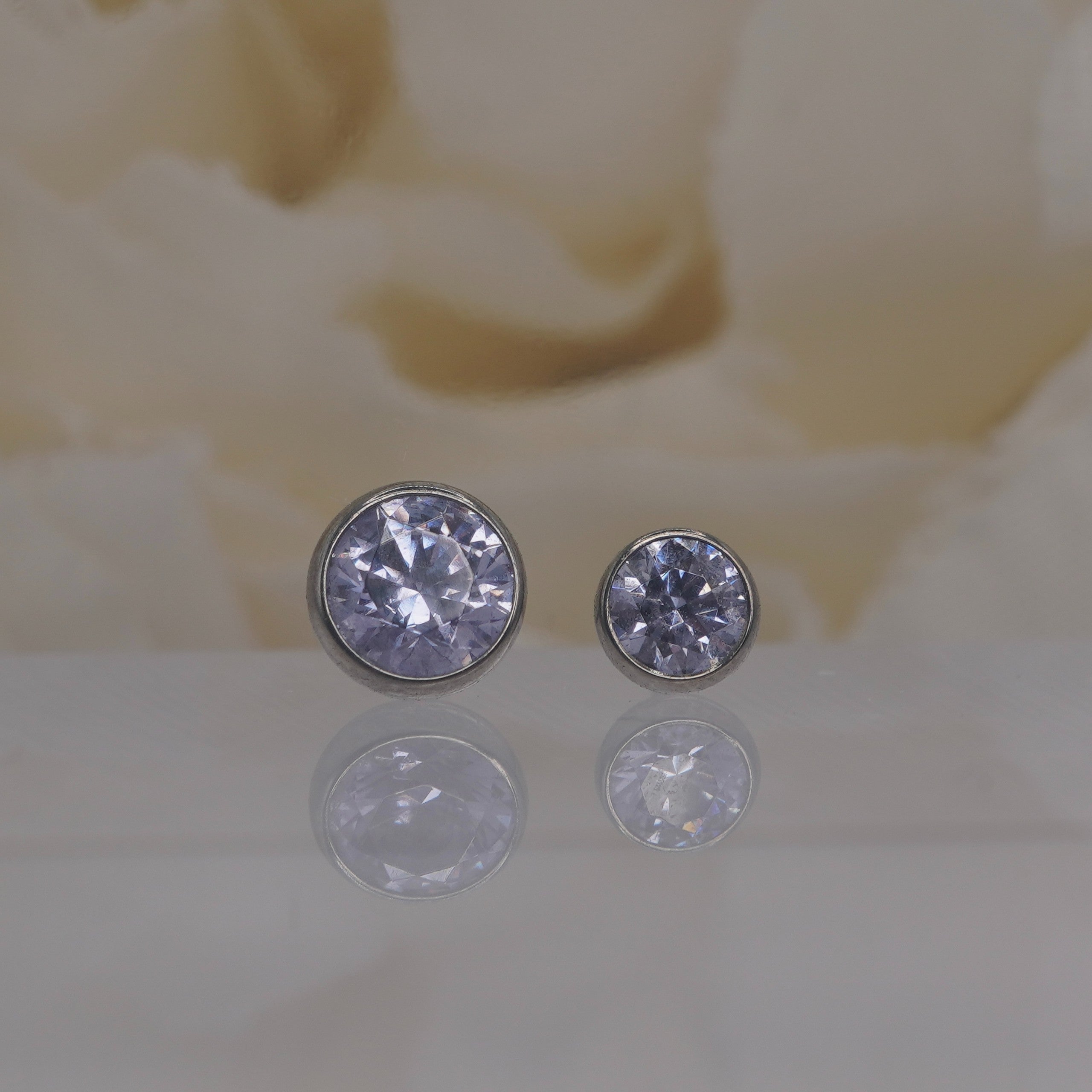 Round Bezel - Lavender Crystal