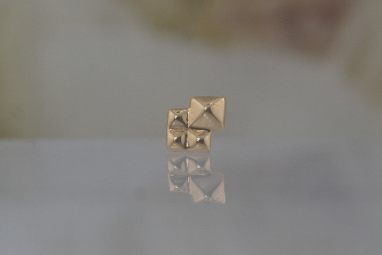 Pyxis