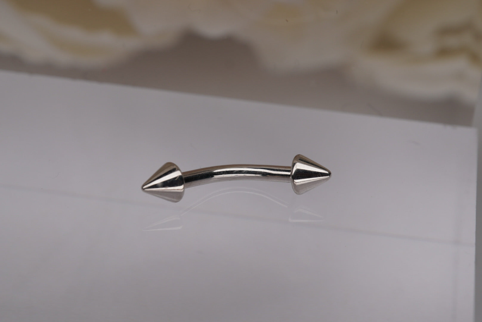 Curved Barbell with Spikes - 16g