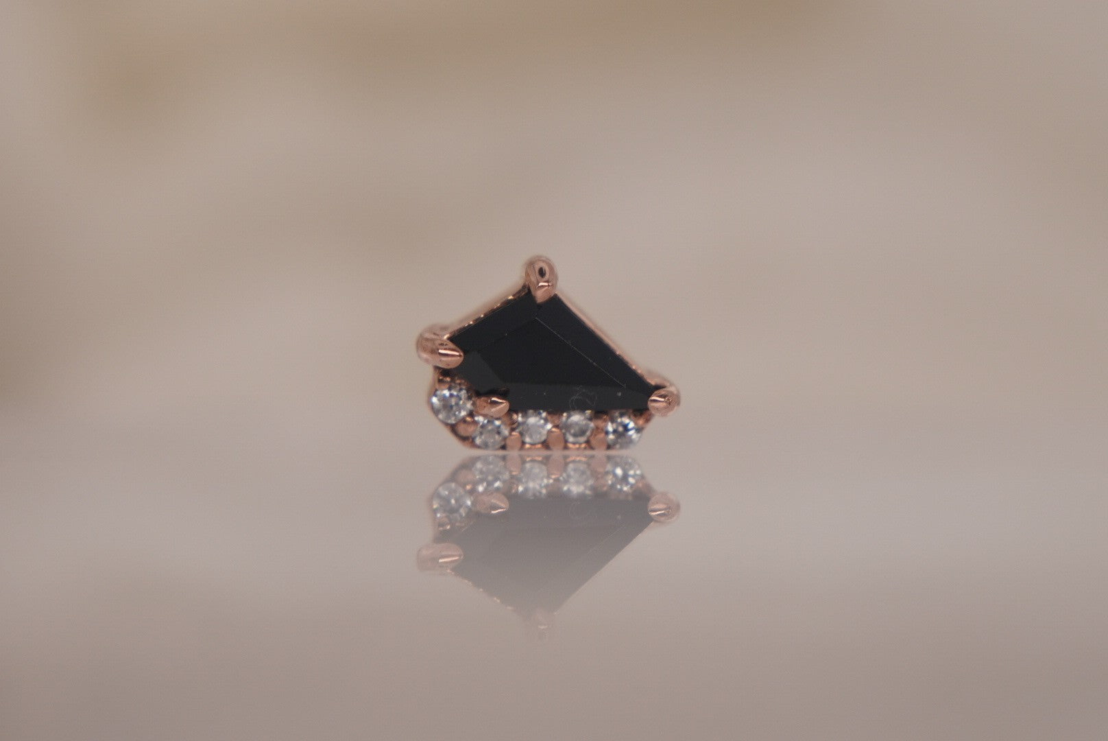 Elevate- Black Spinel