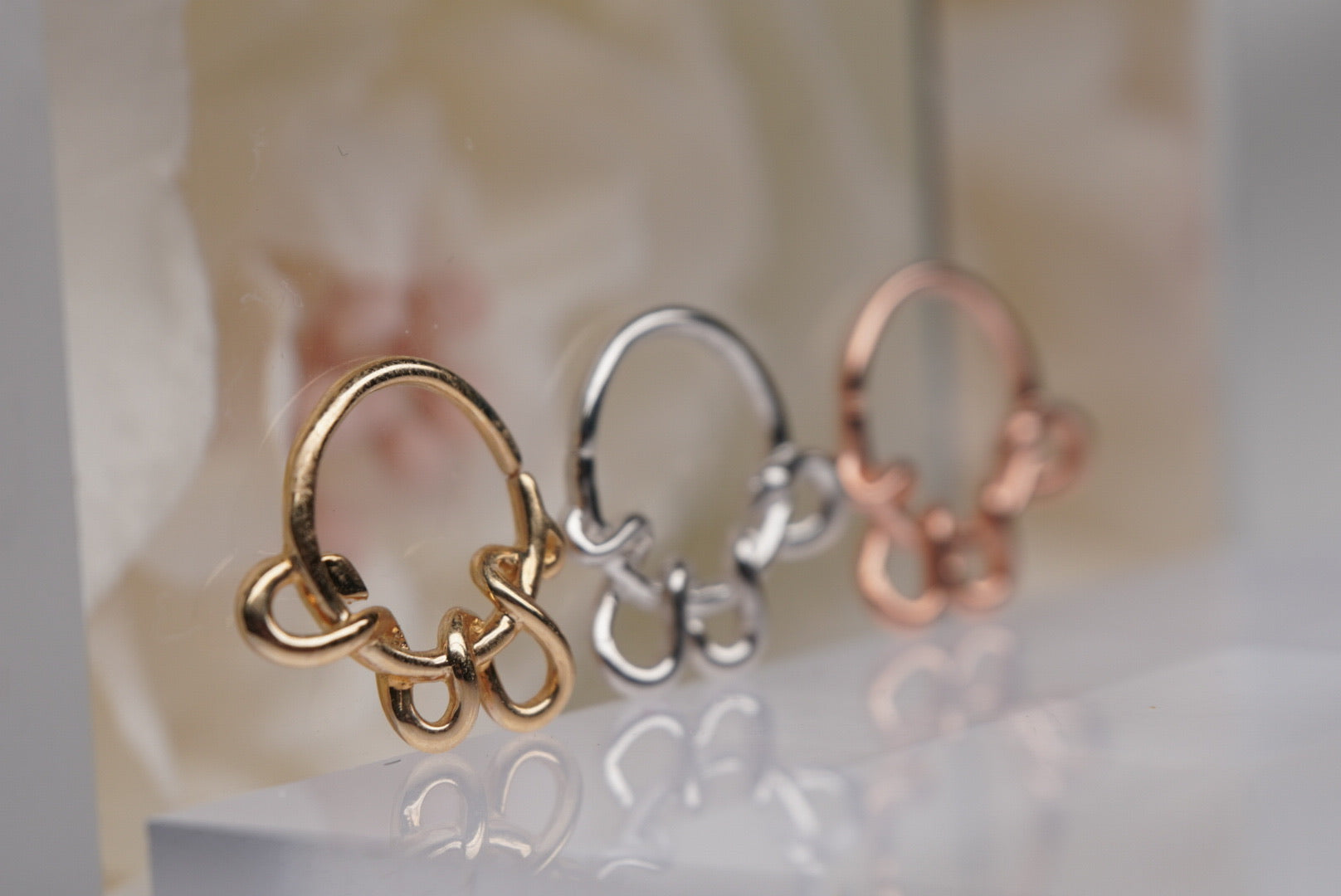 Kaa Seamless Ring