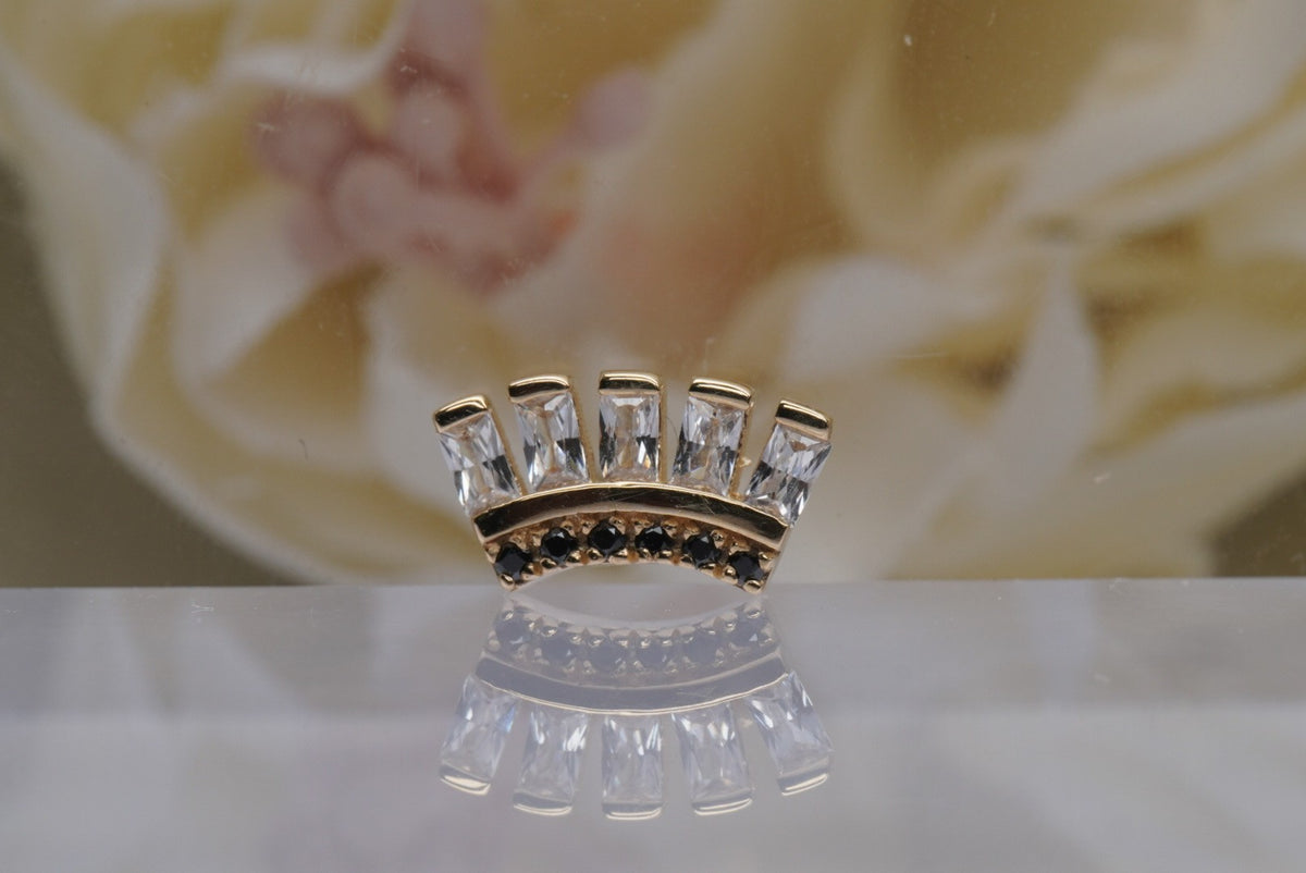 Photo of 14k Gold "Baguette Beauty" in yellow gold, front view