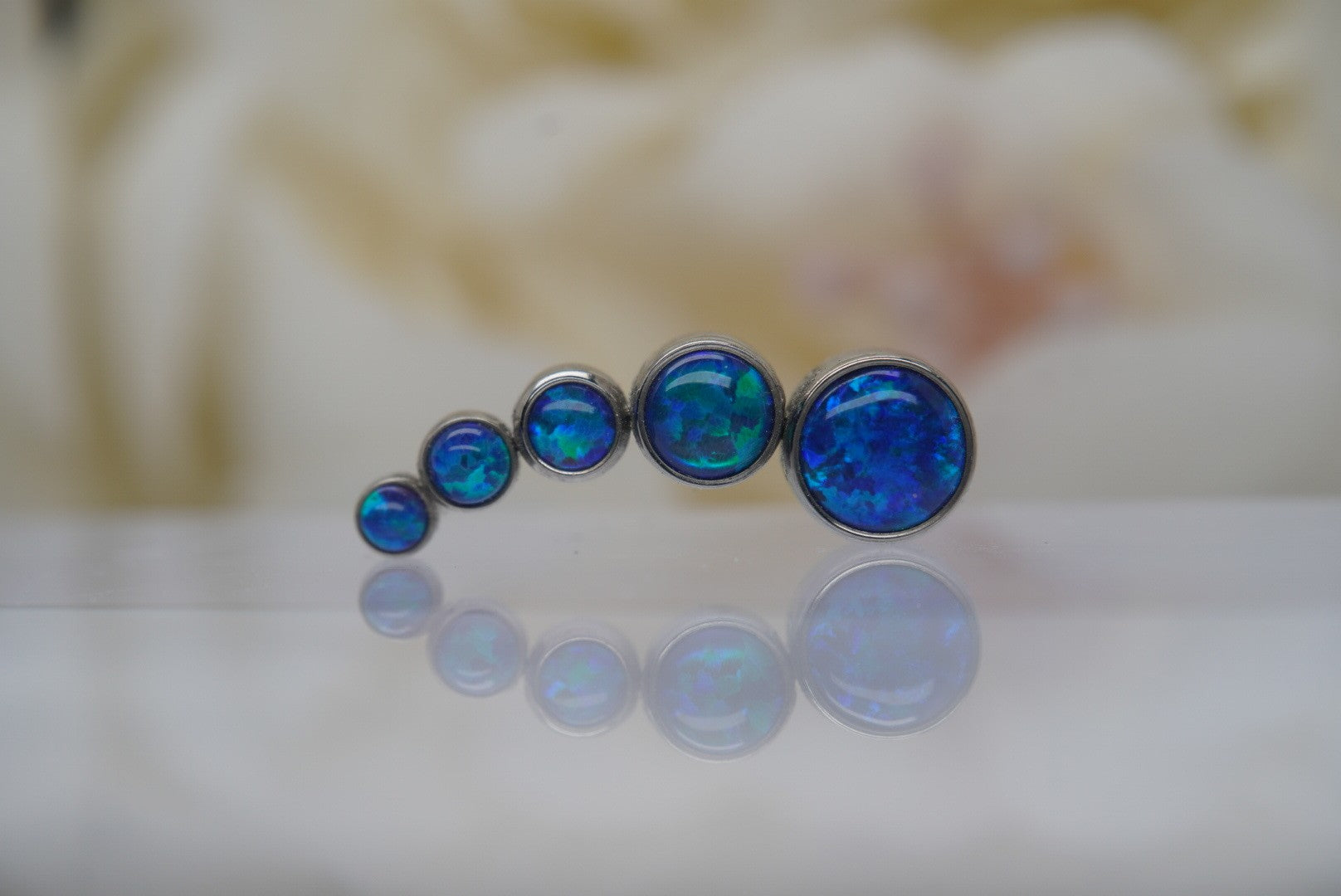 Bezel Prium-Left (Blue Opals)