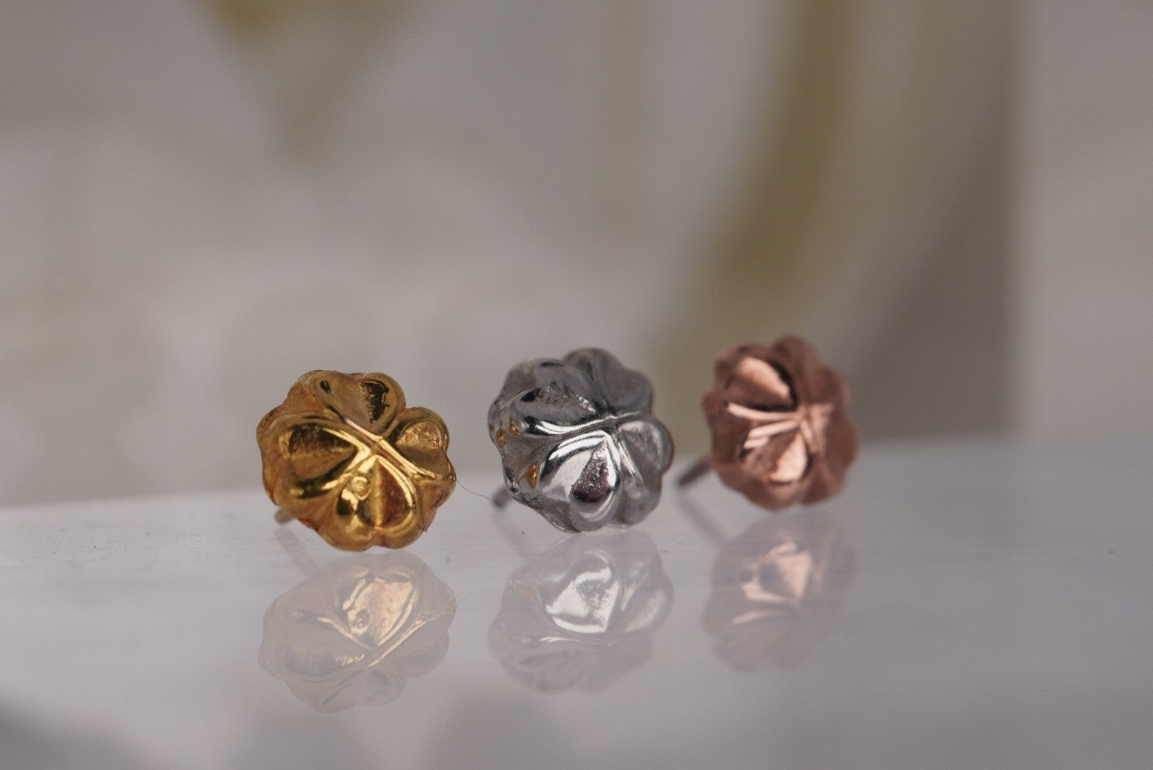 5mm Threadless End in Gold