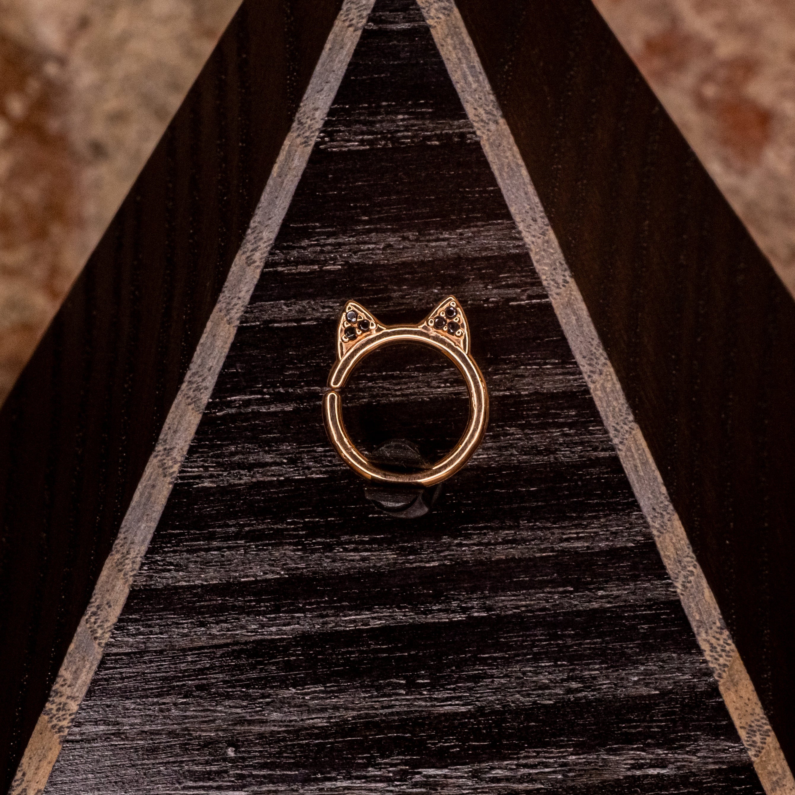 Meow Ring in Rose Gold with Black Crystals