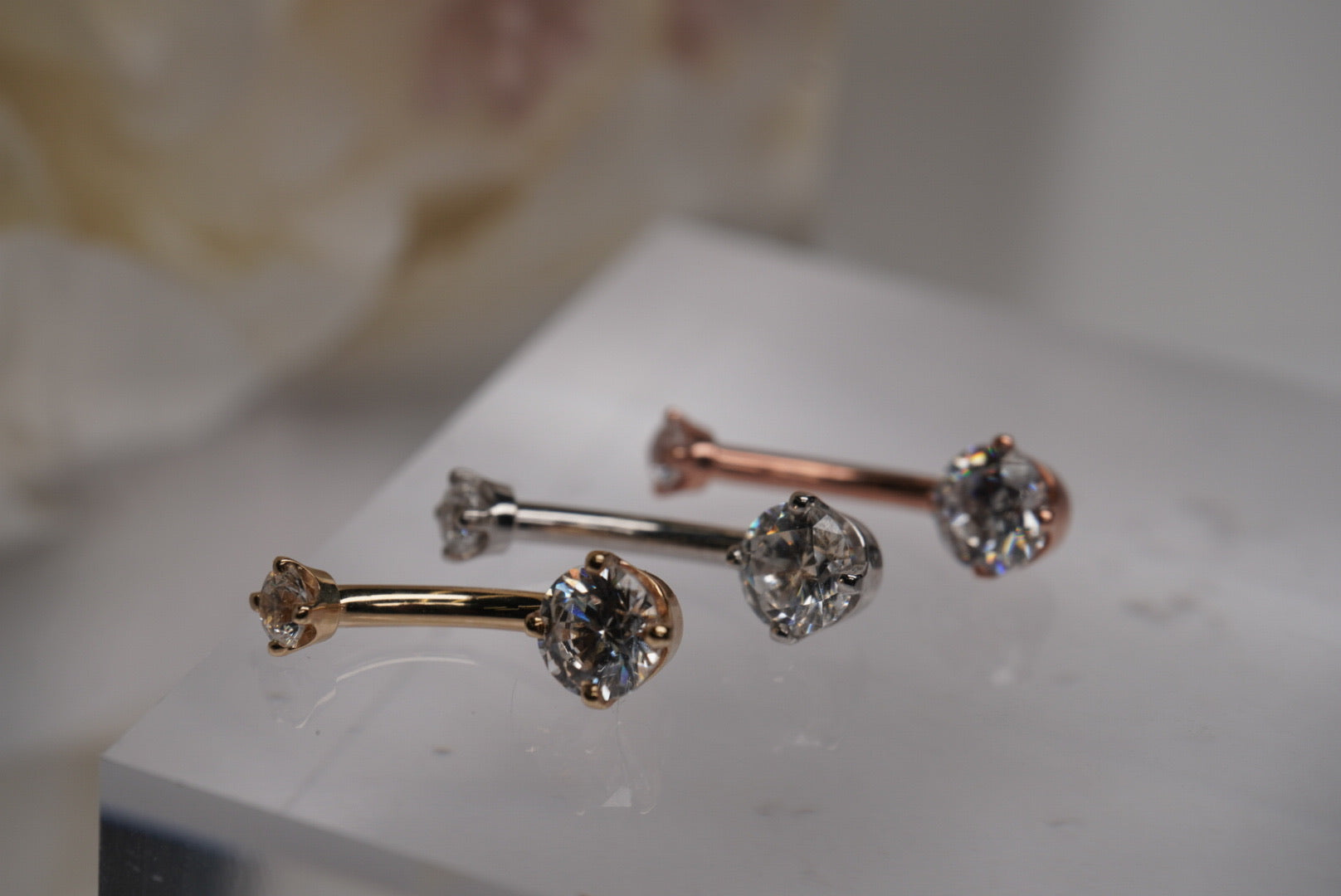 Prong Curved Barbells in 16g
