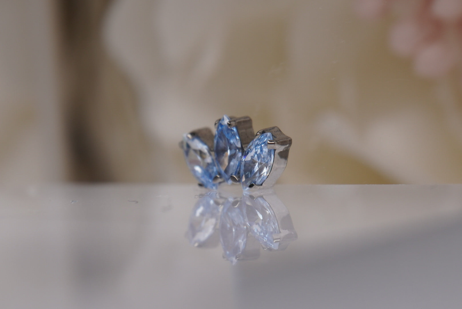Grey Blue Marquis Fan 16g