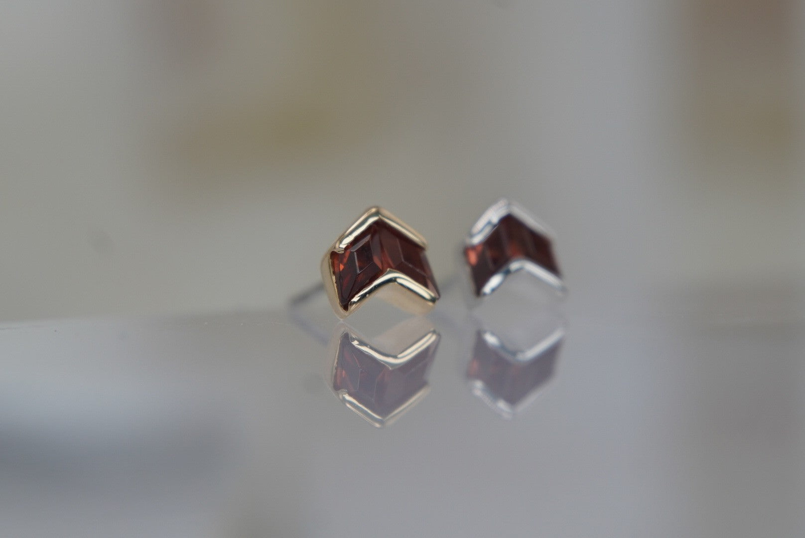Vande with Garnet