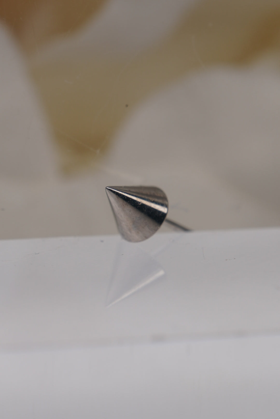 Threadless Spikes in Titanium