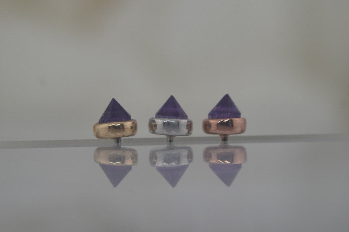 Round Bezel Reverse Set in Amethyst