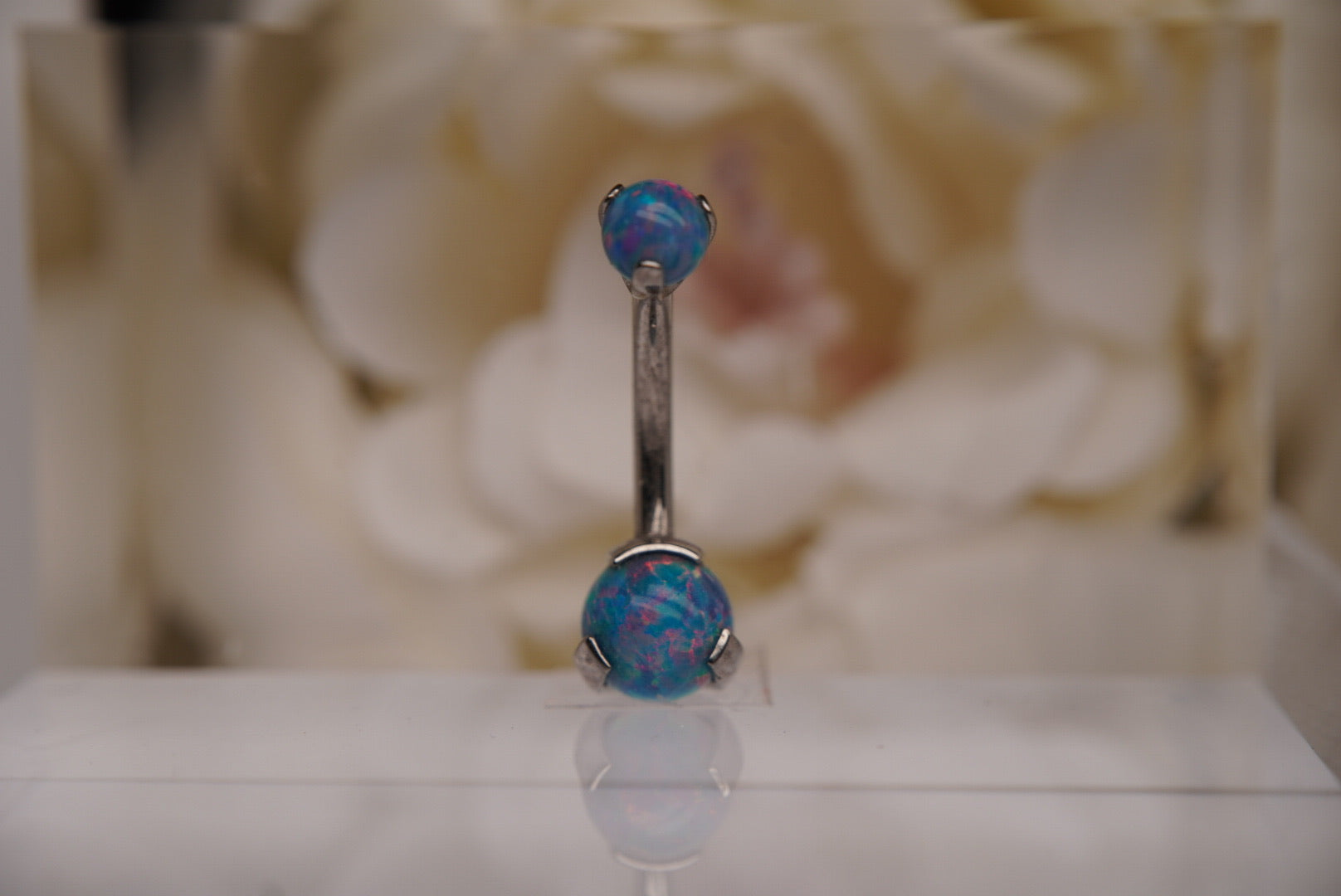3-Prong Navel with Teal Opals in 14g
