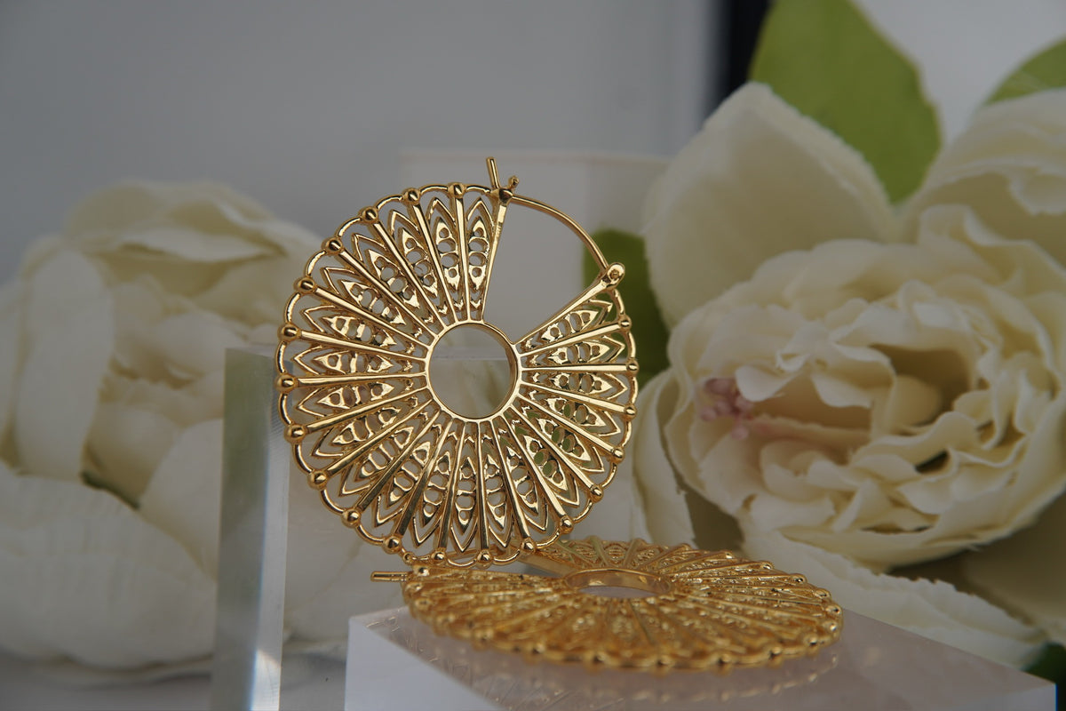 Maya Jewelry 14k"Cloak" hand forged pair of yellow gold plated earrings front and side view