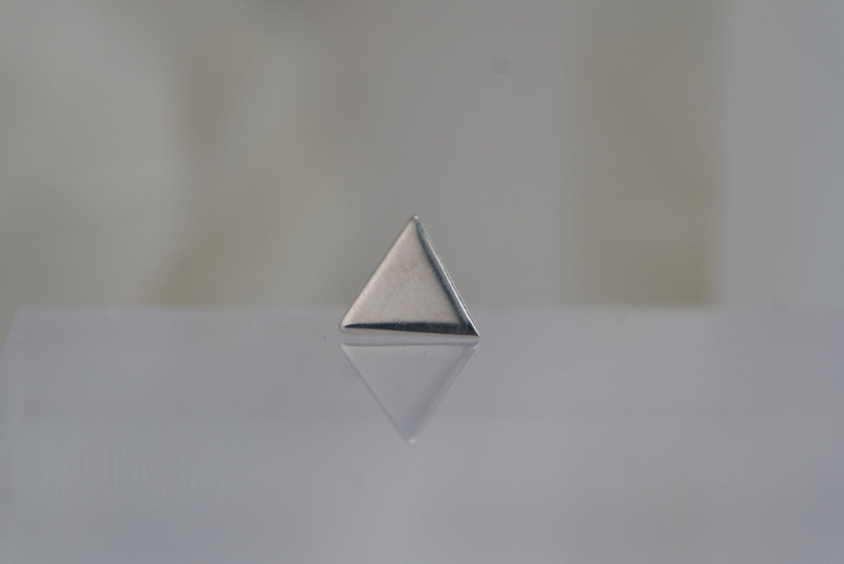 Buddha Jewelry 14k Gold "Triangle" threadless in white gold