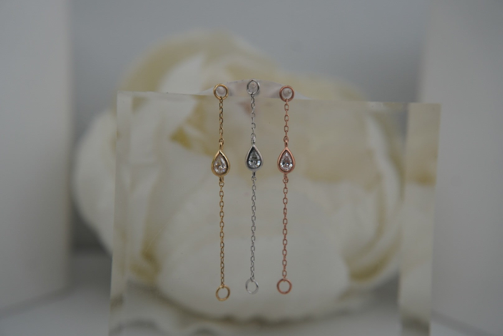 Single Chain with a Teardrop Crystal