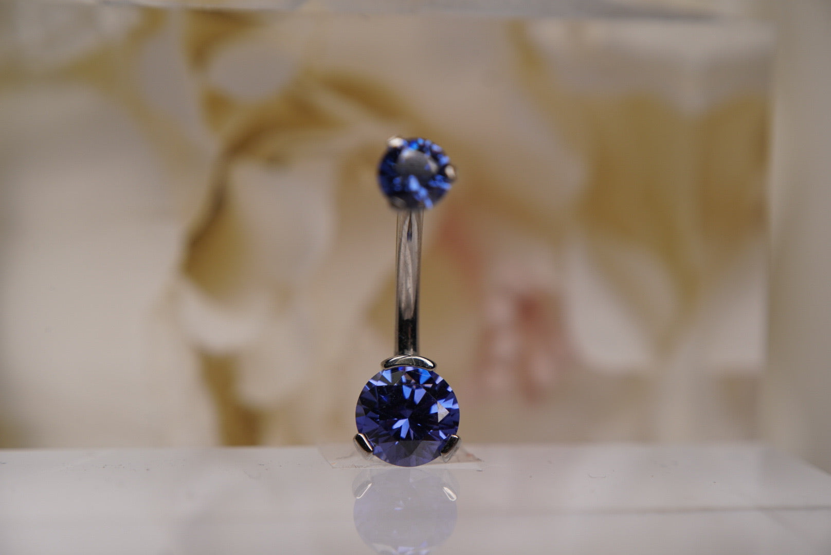 Tanzanite Crystal Navel in a Prong Setting (4mm/6mm)