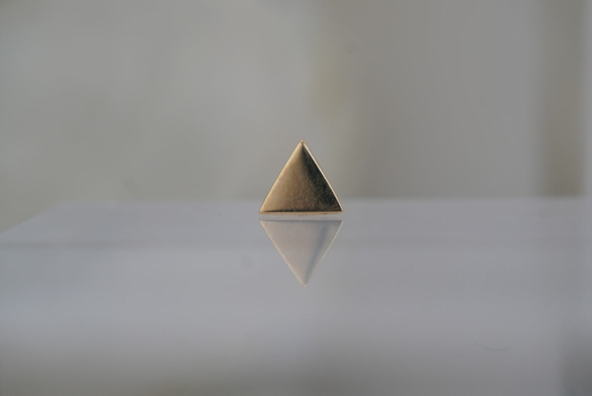 Buddha Jewelry 14k Gold "Triangle" threadless in yellow gold