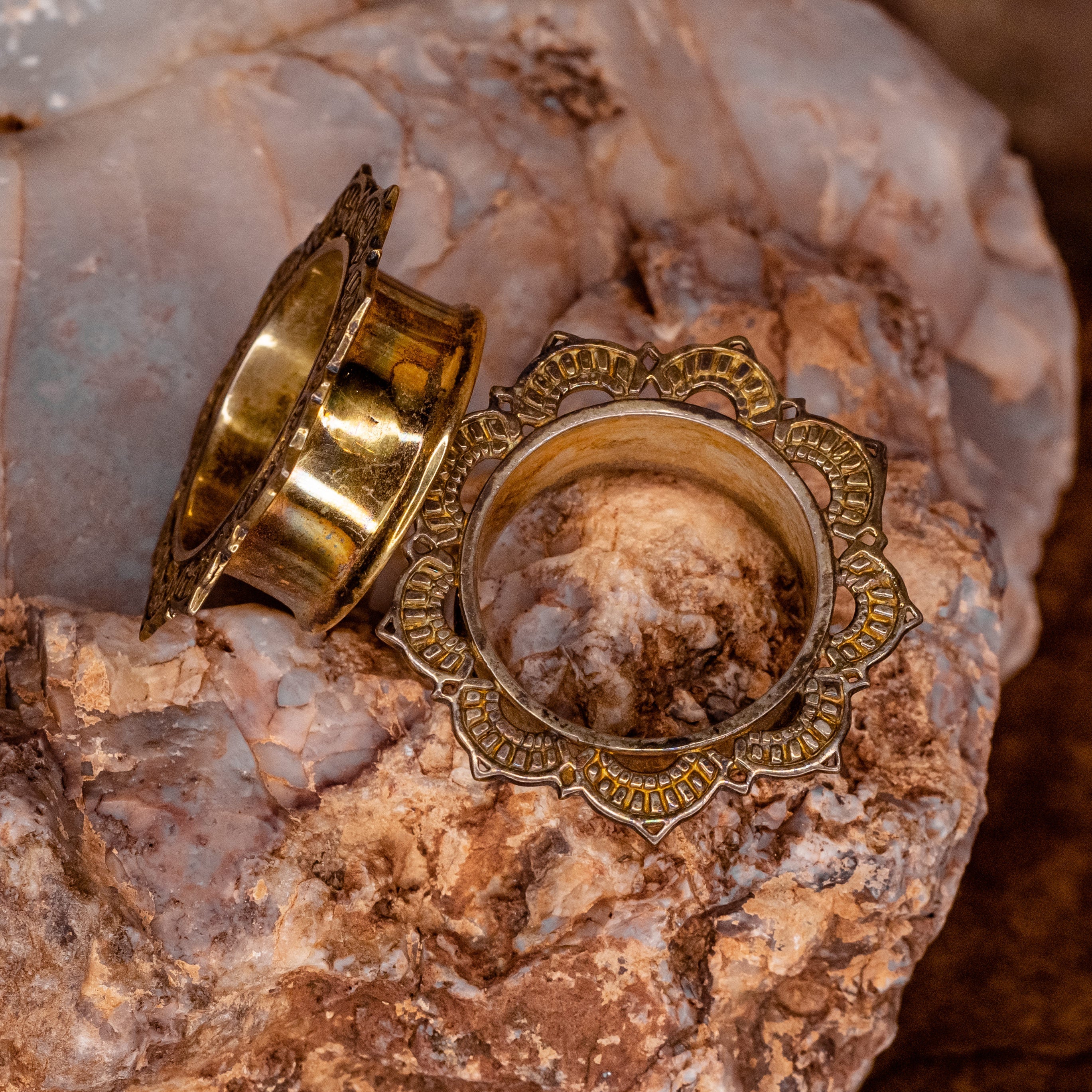 Lotus Drop Eyelet- 1" ID 1 1/16" OD- Yellow Gold Plated