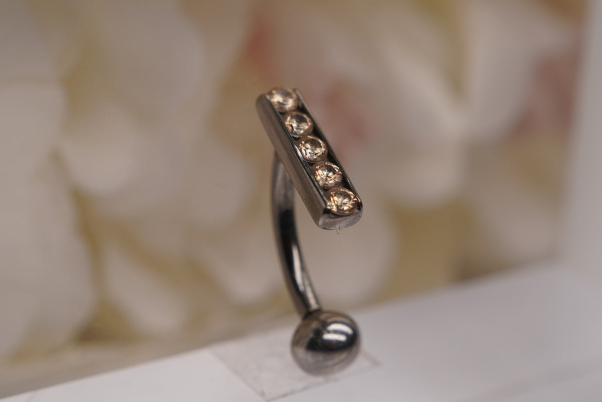 5-Gem Top Hanging with champagne Crystals in 14g