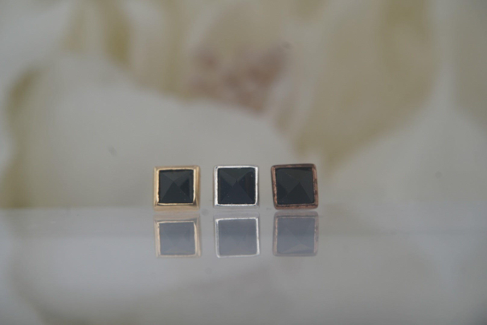 Pyramid Bezel Reverse Set in Black Agate