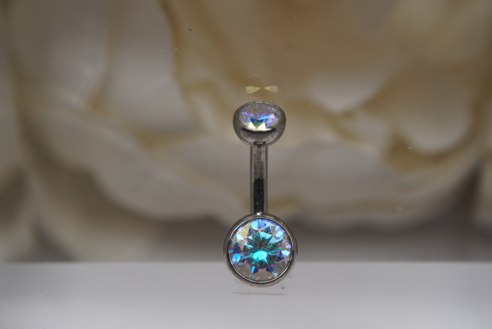 Aurora Borealis Crystal Navel in a Bezel Setting (4mm/6mm)