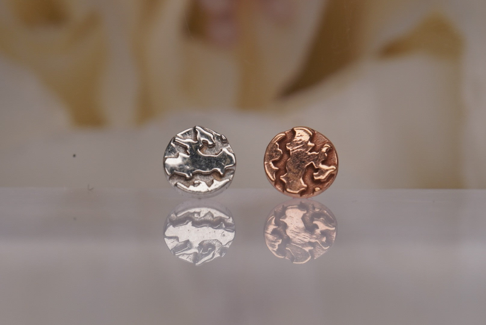 Medium Distortion Disc in Gold