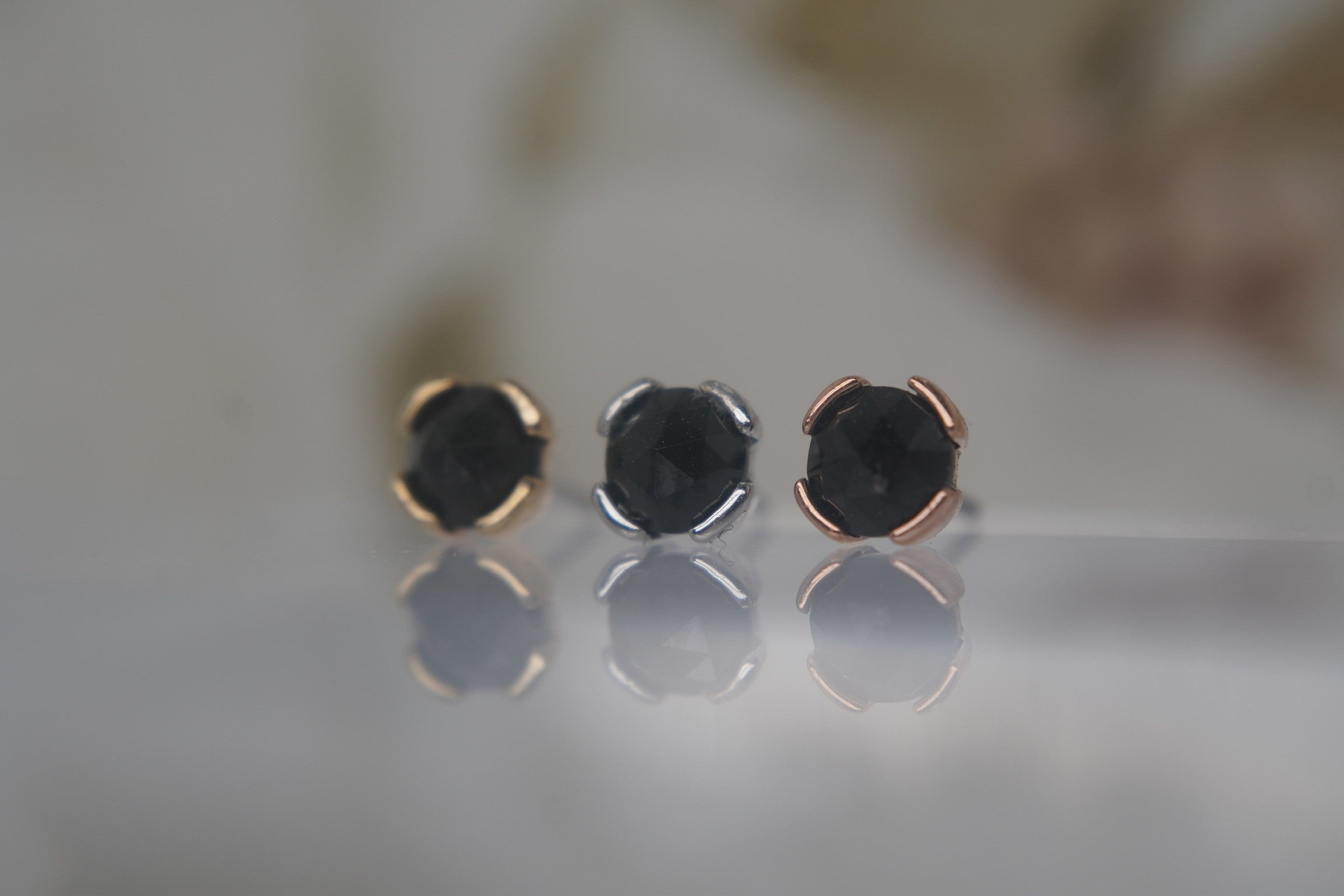 Peekaboo Black Spinel