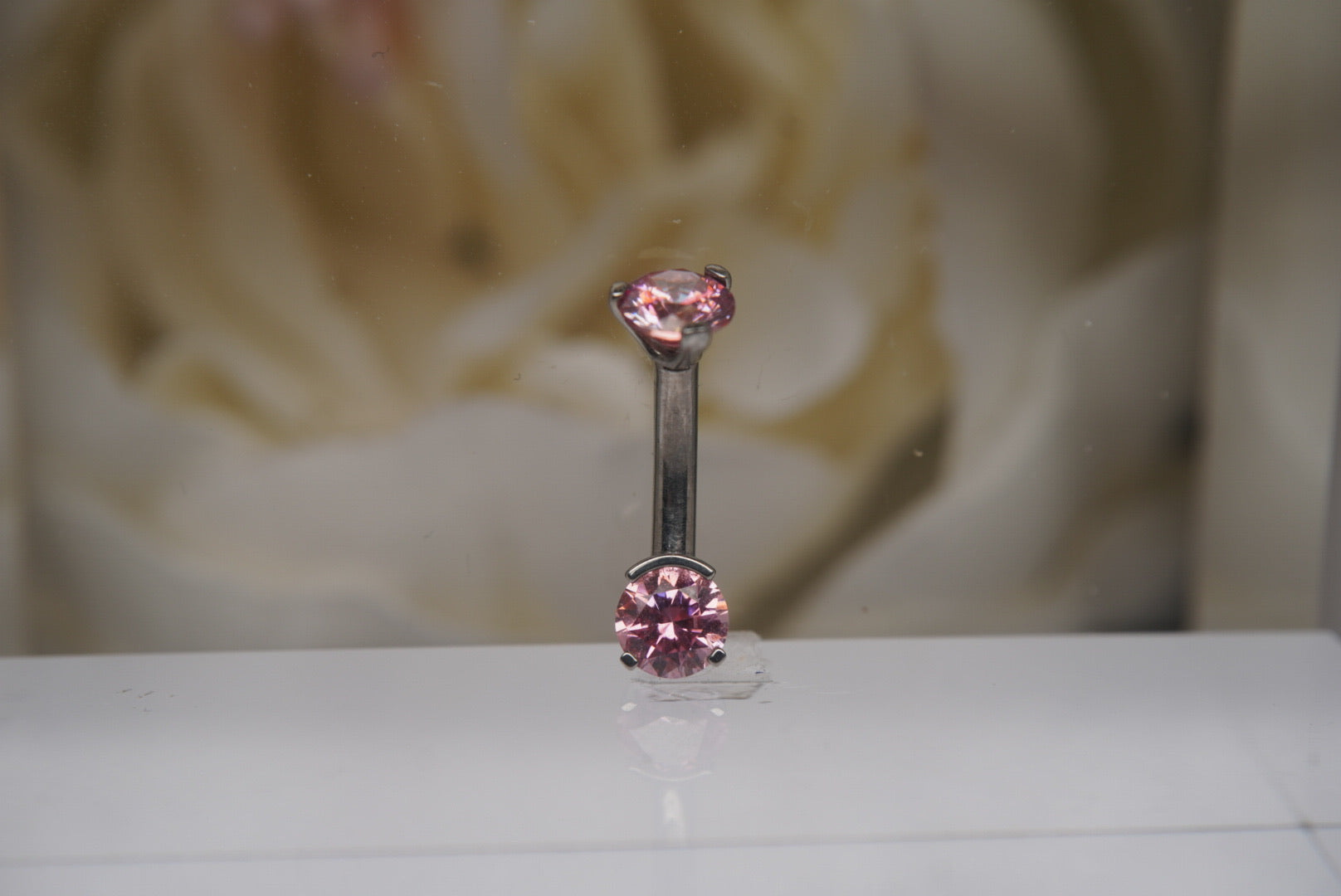 Special Pink Crystal Navel in a Prong Setting (4mm/4mm)